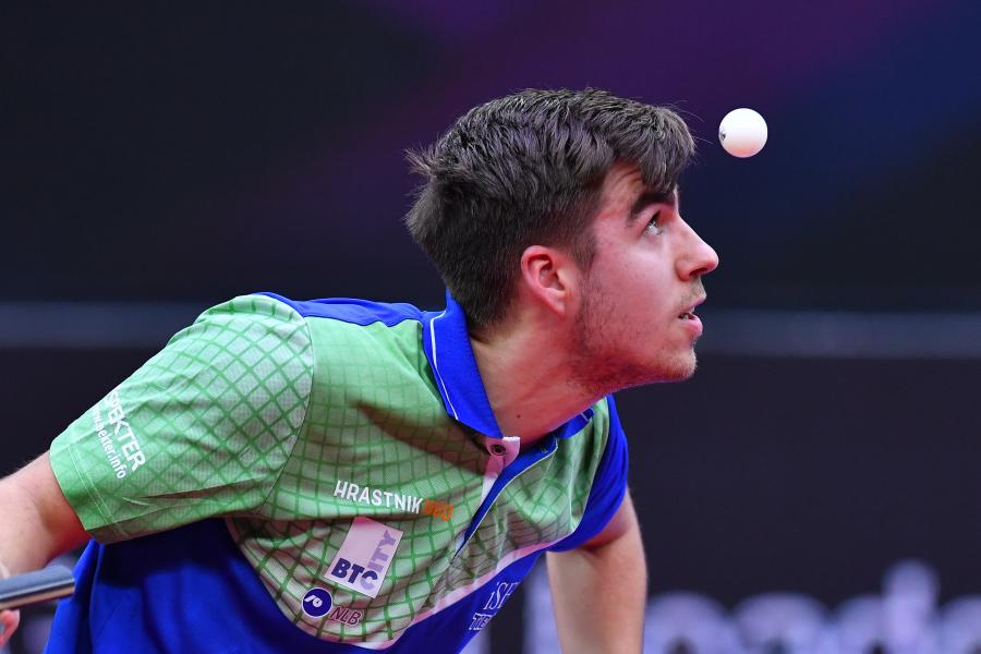 将小麦克罗 将小麦克罗