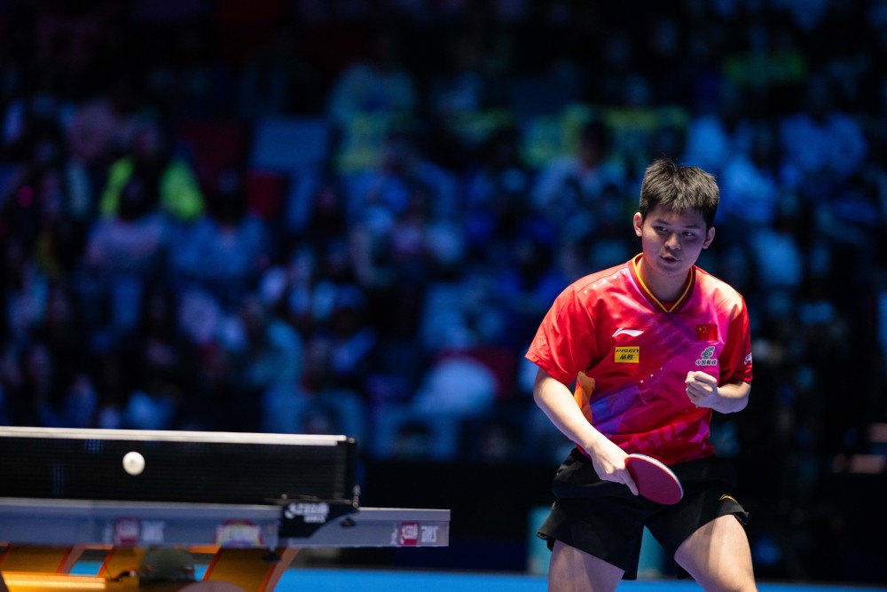 随着世界足 随着世界足