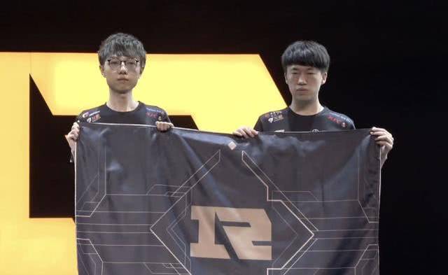 海南队惨遭 海南队惨遭