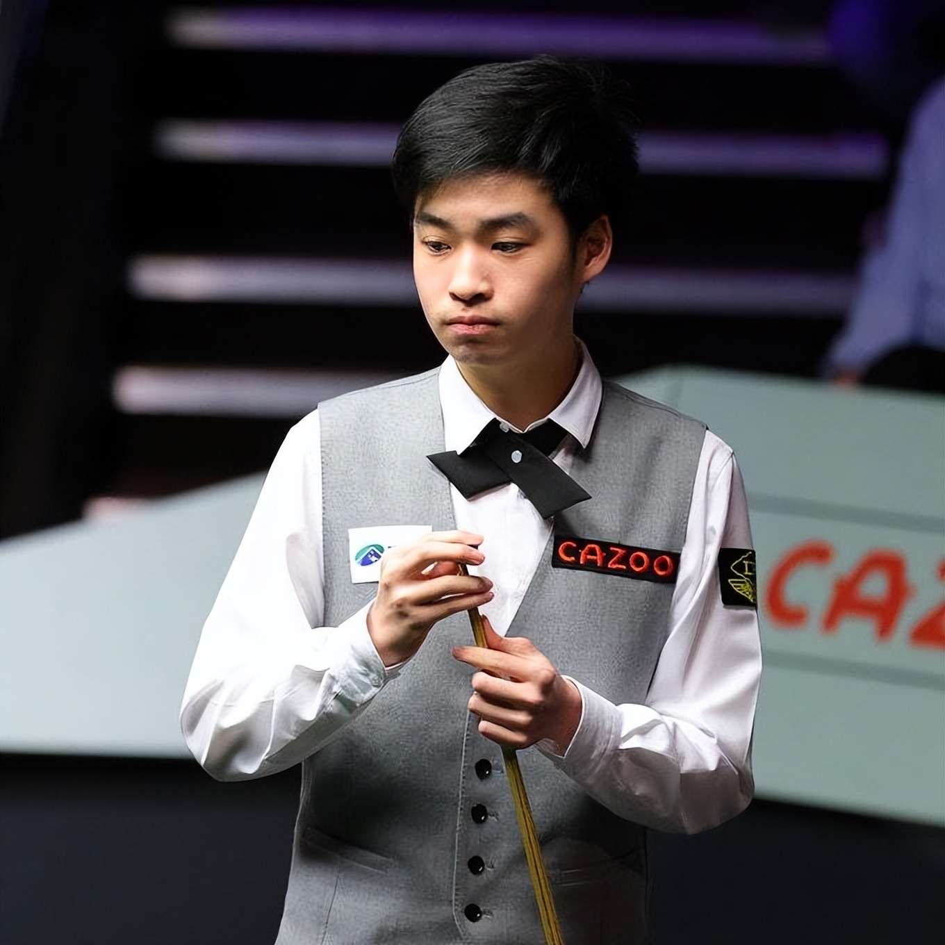 教练团队必 教练团队必